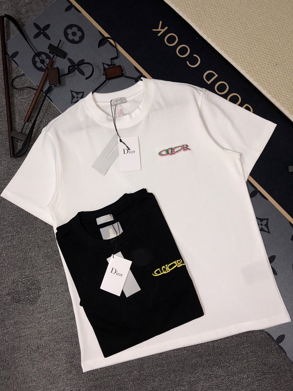 ブランドTシャツ背面デザイン